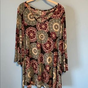 Tunic with circles